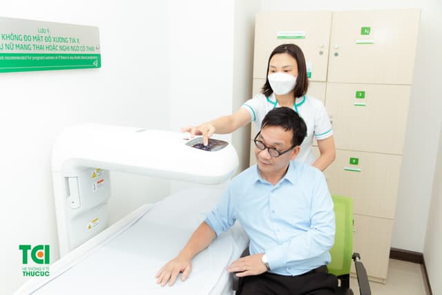 NSƯT Đức Khuê khám sức khỏe tổng quát tại Thu Cúc TCI