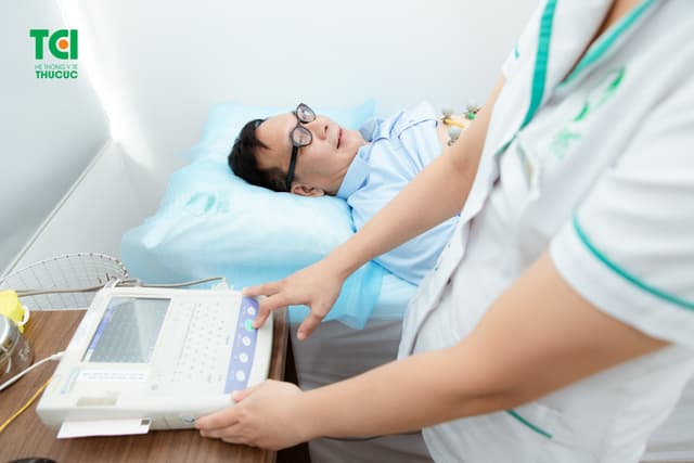 NSƯT Đức Khuê khám sức khỏe tổng quát tại Thu Cúc TCI