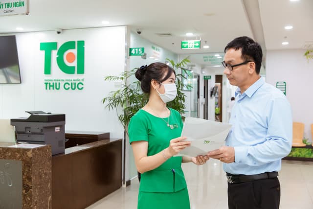 NSƯT Đức Khuê khám sức khỏe tổng quát tại Thu Cúc TCI