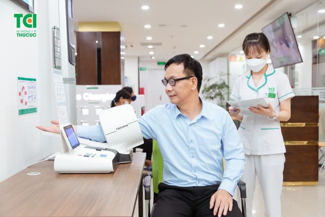 NSƯT Đức Khuê khám sức khỏe tổng quát tại Thu Cúc TCI