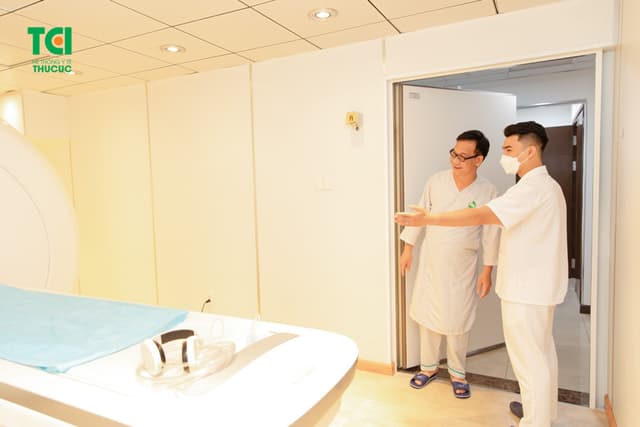 NSƯT Đức Khuê khám sức khỏe tổng quát tại Thu Cúc TCI