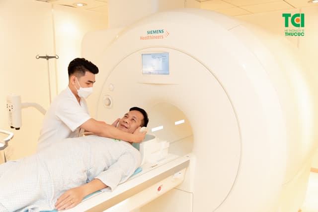 NSƯT Đức Khuê khám sức khỏe tổng quát tại Thu Cúc TCI