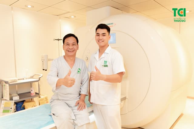 NSƯT Đức Khuê khám sức khỏe tổng quát tại Thu Cúc TCI