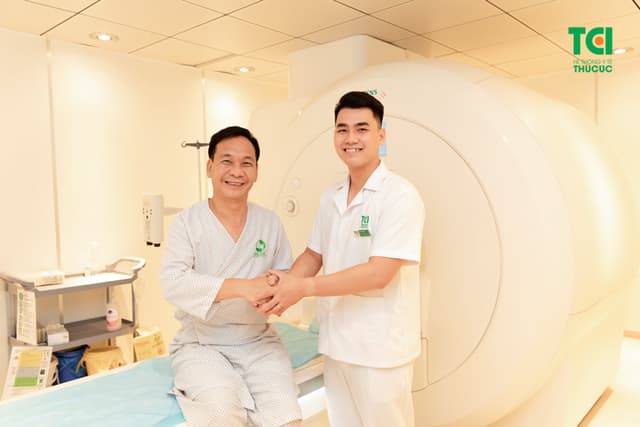 NSƯT Đức Khuê khám sức khỏe tổng quát tại Thu Cúc TCI