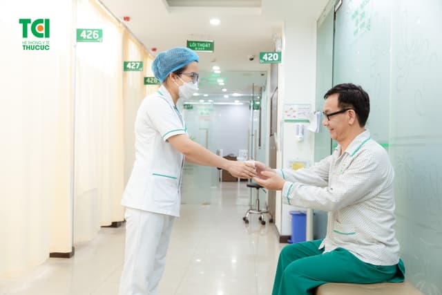 NSƯT Đức Khuê khám sức khỏe tổng quát tại Thu Cúc TCI