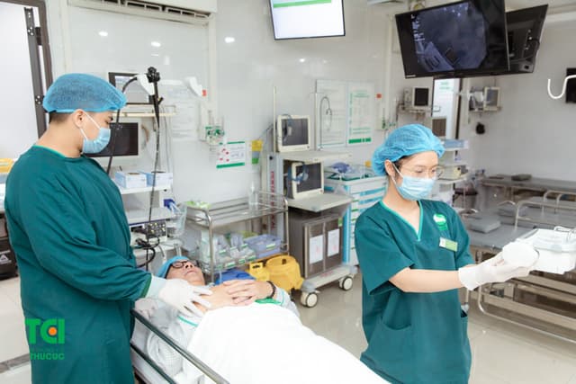 NSƯT Đức Khuê khám sức khỏe tổng quát tại Thu Cúc TCI