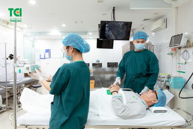 NSƯT Đức Khuê khám sức khỏe tổng quát tại Thu Cúc TCI