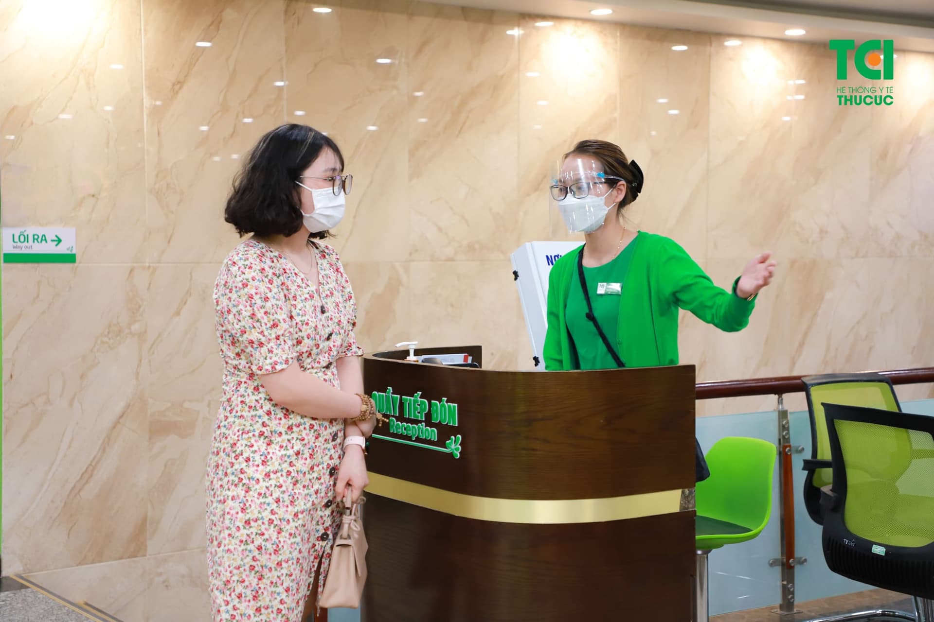 kính cho cho người cận thị nhẹ