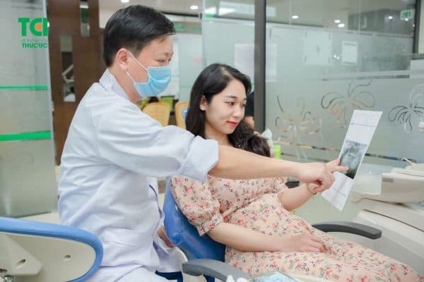 Tình trạng răng hô gây ảnh hưởng tới khả năng nhai và thẩm mỹ khuôn mặt sẽ được bác sĩ chỉ định niềng