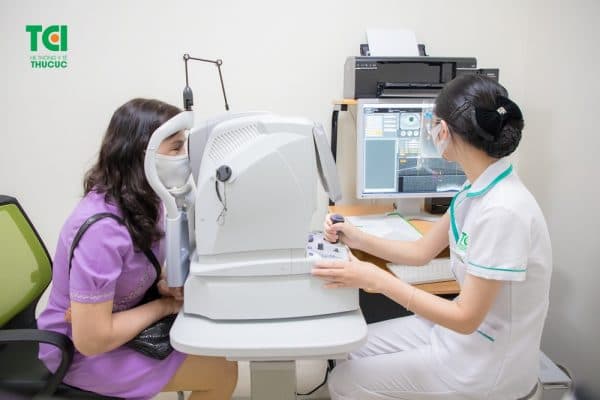 thoái hóa võng mạc chu biên