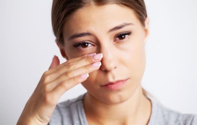 Dấu hiệu lẹo mắt