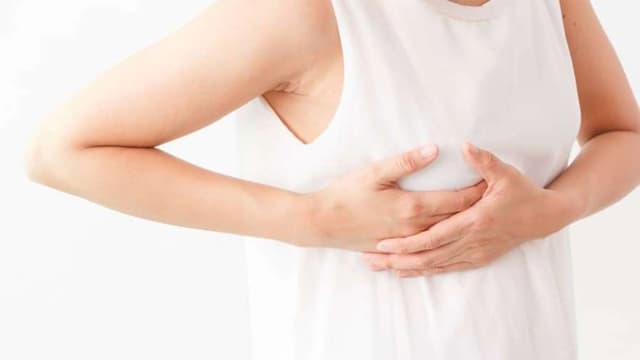 Thời điểm nào mẹ dễ bị tắc tia sữa nhất?