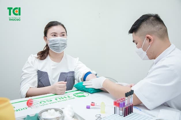 khám sức khỏe báo dân trí