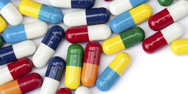 Sử dụng thuốc là một trong những cách chữa nấm miệng cho trẻ được áp dụng hiện nay