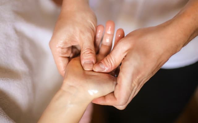 Mất ngủ bấm huyệt nào để có giấc ngủ ngon?