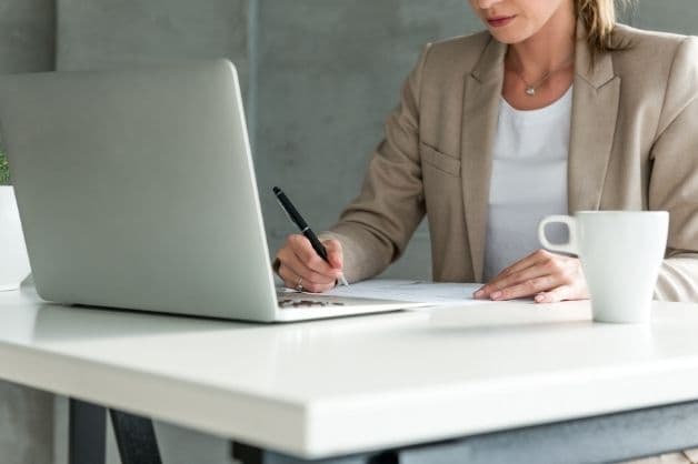 Nguyên nhân dẫn đến mất ngủ tê bì chân tay