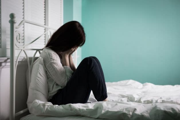 Mất ngủ ngủ không sâu giấc có thể là biểu hiện của bệnh trầm cảm