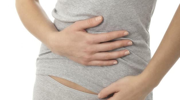 Người bệnh có thể thấy cảm giác đau đớn do sỏi gây ra