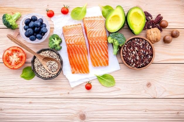 Bổ sung nội tiết tố là một trong những cách chữa mất ngủ cho người trung niên