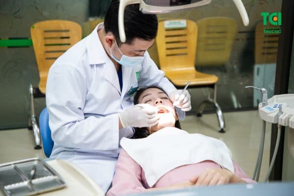 chăm sóc răng sau khi niềng răng