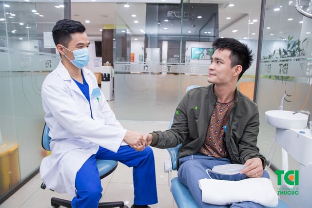 Điều trị viêm tủy răng thế nào?