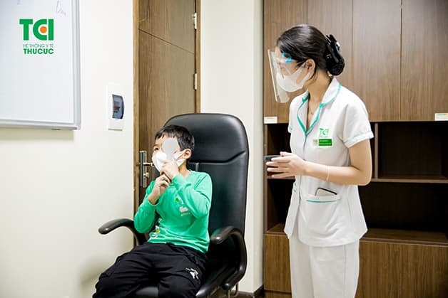 Tật khúc xạ là gì