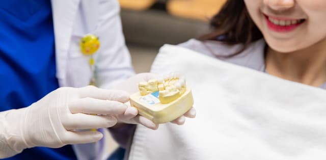 Bọc răng sứ mất bao nhiêu thời gian thì hoàn thiện?