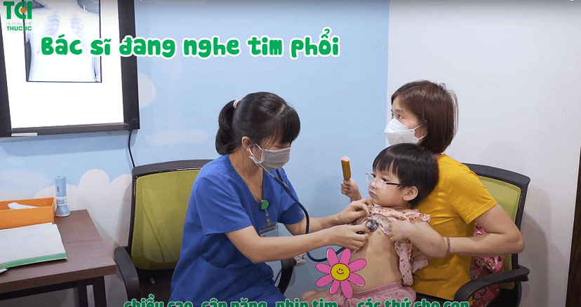 Khám sức khỏe cho con tại TCI