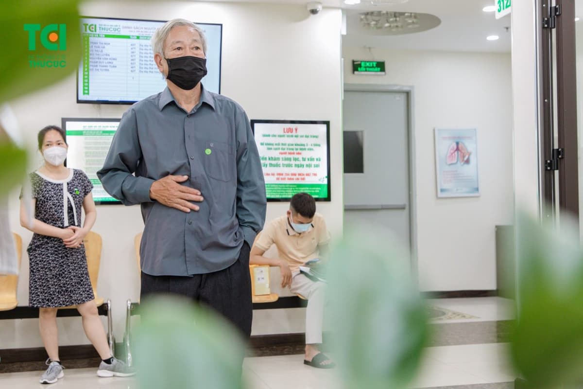 Bị loét bao tử có gây nhiều nguy hiểm không? Nên ăn gì, kiêng gì?