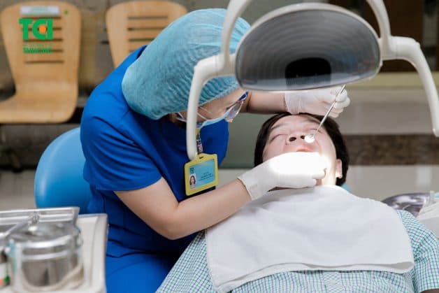 Khi bị sâu răng phải đến ngay cơ sở y tế chuyên khoa Răng Hàm Mặt 