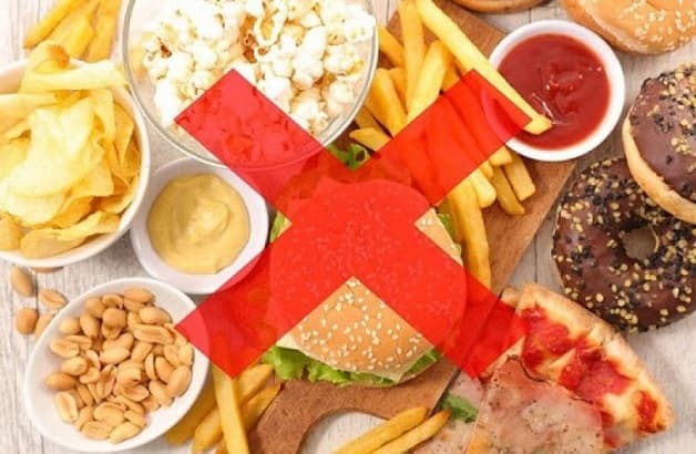 Người bệnh nên hạn chế sử dụng các đồ chiên rán, đồ ăn nhanh