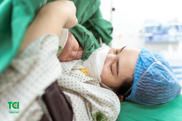 Hỏi đáp: Đẻ mổ sau bao lâu hết đau dạ con?