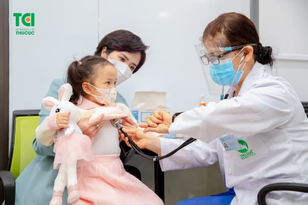 khám sức khỏe trẻ em