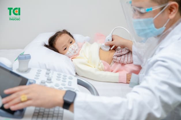 khám sức khỏe cho trẻ em