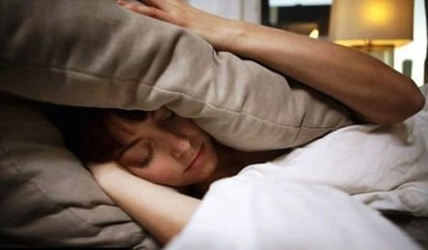 Nguyên nhân gây mất ngủ lúc nửa đêm