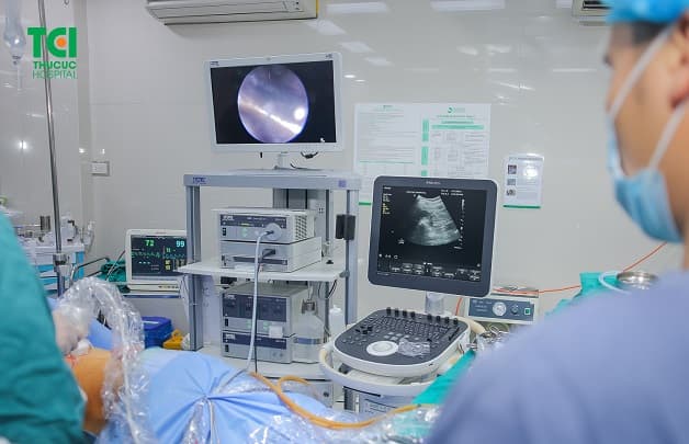 tán sỏi nội soi qua da ở đâu tốt