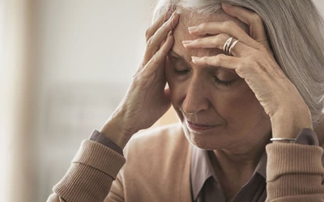 Làm thể nào để nhận biết dấu hiệu đột quỵ và xử trí kịp thời