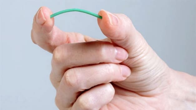 Que cấy tránh thai implanon - phụ nữ áp dụng biện pháp cấy que có khả năng tránh thai khá cao (lên tới 99,9%)