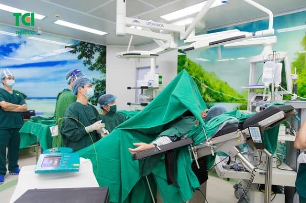 sỏi niệu quản bao nhiêu thì phải mổ 