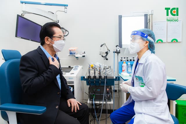 NSND Trần Nhượng khám sức khỏe tại Hệ thống y tế Thu Cúc TCI