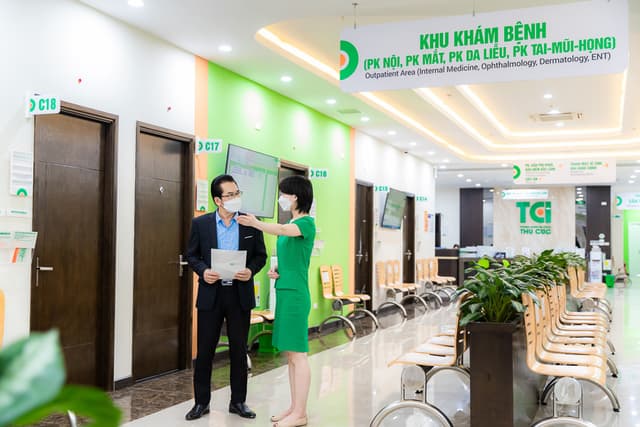 NSND Trần Nhượng khám sức khỏe tại Hệ thống y tế Thu Cúc TCI