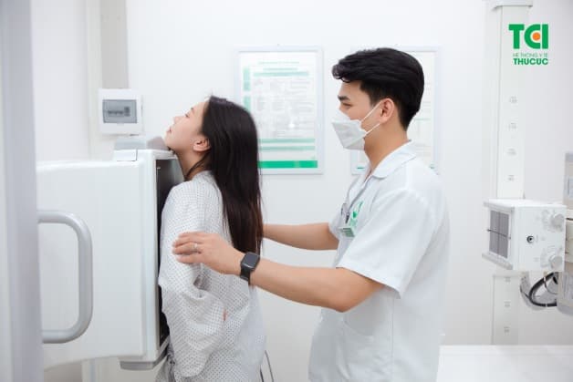 tầm soát ung thư phổi bằng cách nào