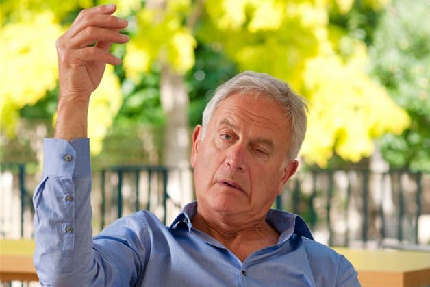 Sau cơn tai biến mạch máu não, người bệnh thường bị liệt nửa người, rối loạn nhận thức, ngôn ngữ và thị giác