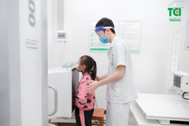 khám tổng quát cho bé