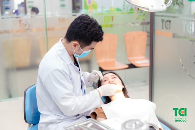 Giải đáp: Cười hở lợi phải làm sao để khắc phục?