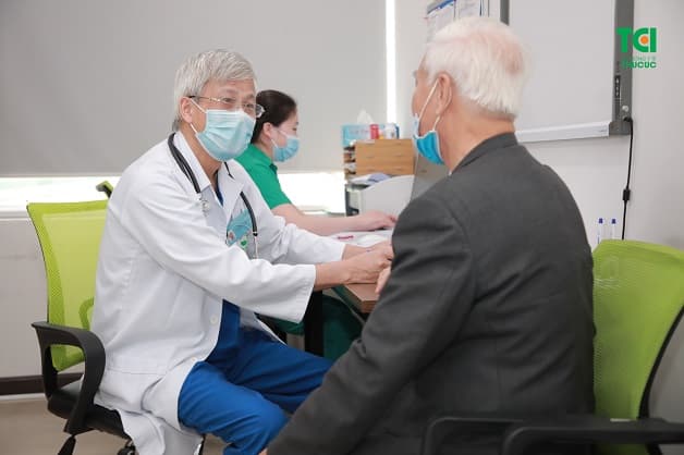 Điều trị bệnh parkinson ở người cao tuổi như thế nào?