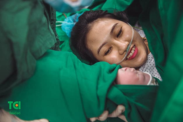 Mẹ Trương Thị Nguyệt và hàng nghìn mẹ bầu khác đã tin tưởng, hài lòng khi lựa chọn dịch vụ Thai sản trọn gói TCI