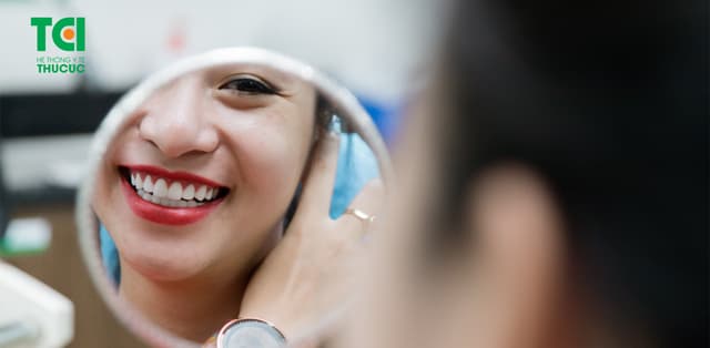 Răng bọc sứ và những điều bạn cần biết!