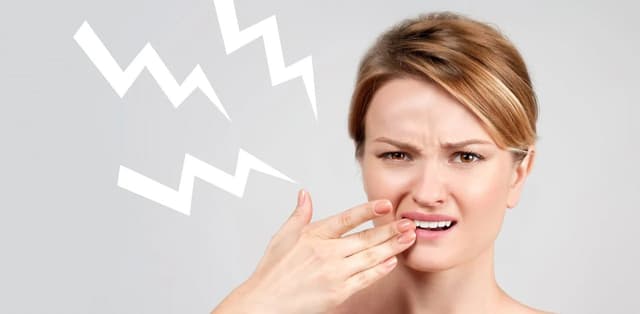 Bọc răng sứ có ê buốt không, nguyên nhân do đâu?