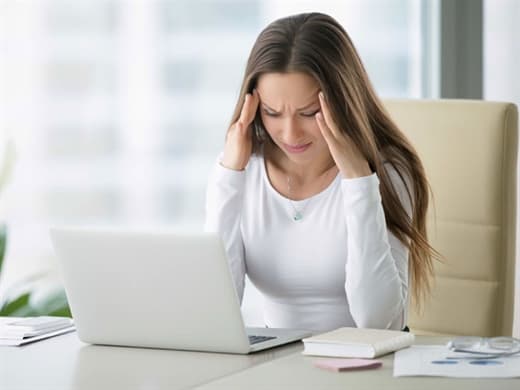 Quá nhiều áp lực trong cuộc sống dễ gây stress, ảnh hưởng tới chất lượng giấc ngủ